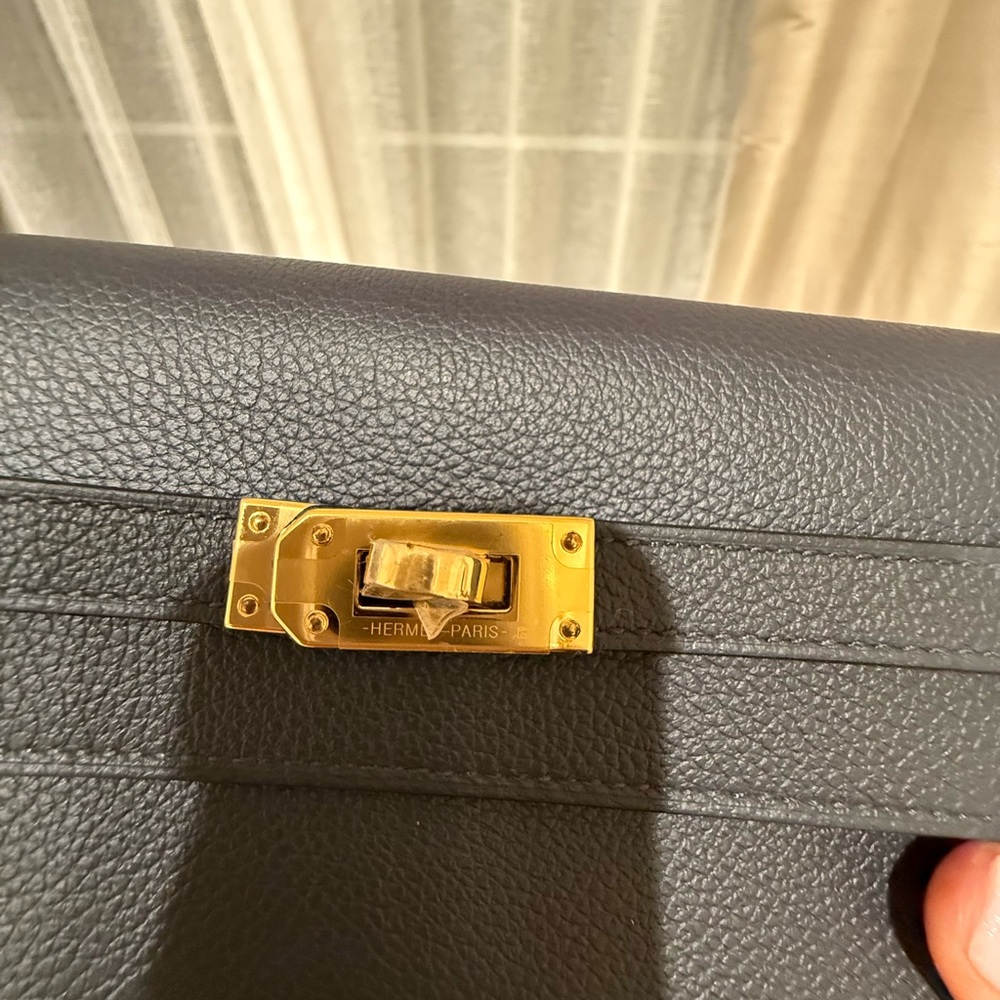 Hermes Navy Blue Crossbody Bag with Gold Clasp - Picture 3 of 6